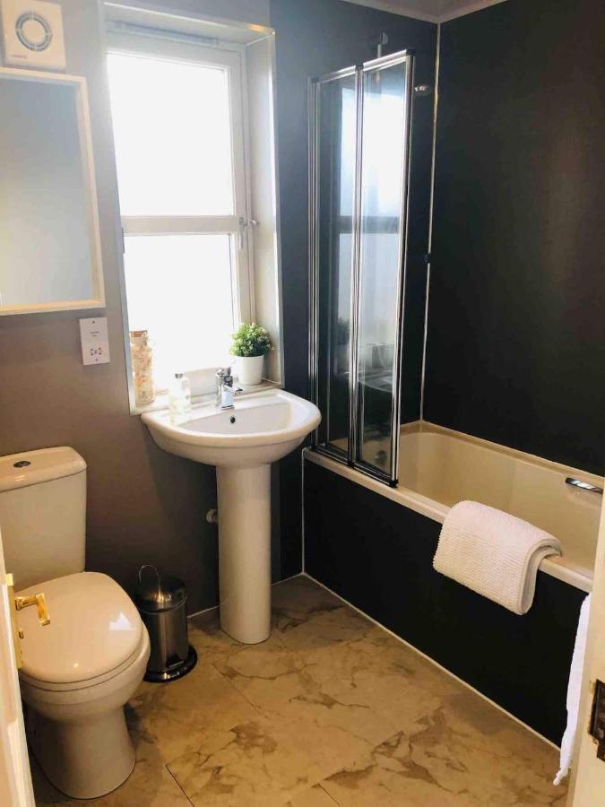 Two Bedroom House In Central Портри Экстерьер фото